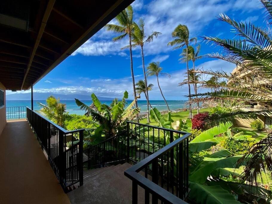 Oceanfront With Aircon-Hear The Waves-Amazing Views-Wifi Apartment Lahaina Luaran gambar
